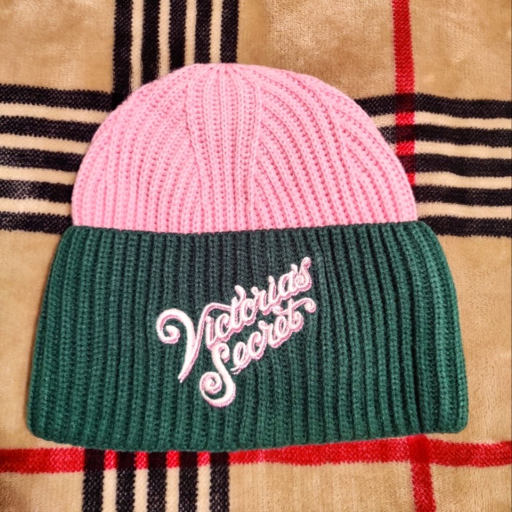 Victoria's Secret Beanie. NWT